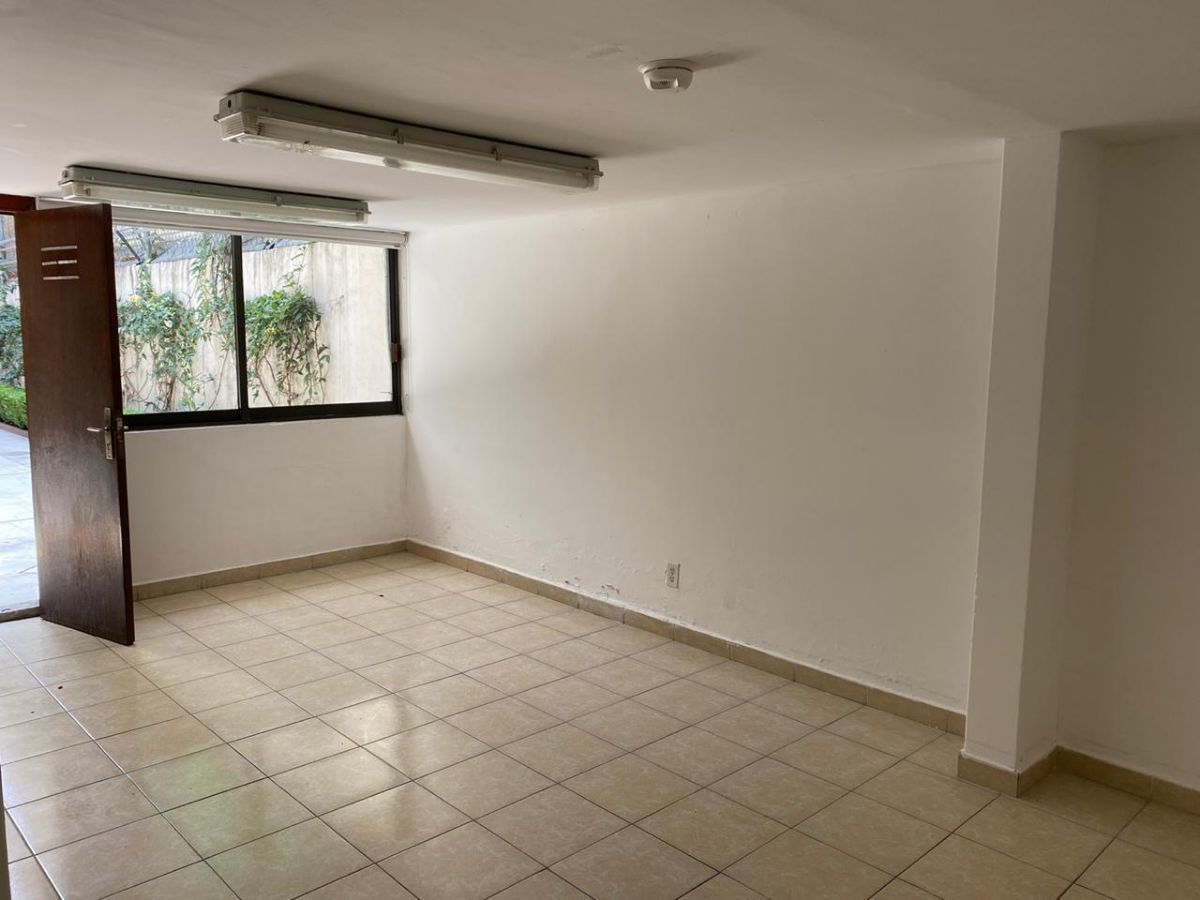 hermosa-y-funcional-casa-con-uso-de-suelo-oficinas-col-del-valle8-12285
