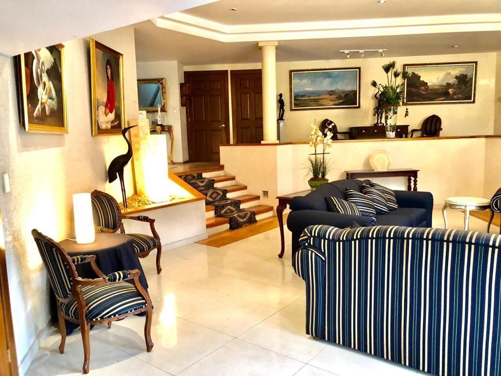 increible-casa-de-2-plantas-en-la-herradura6-26278