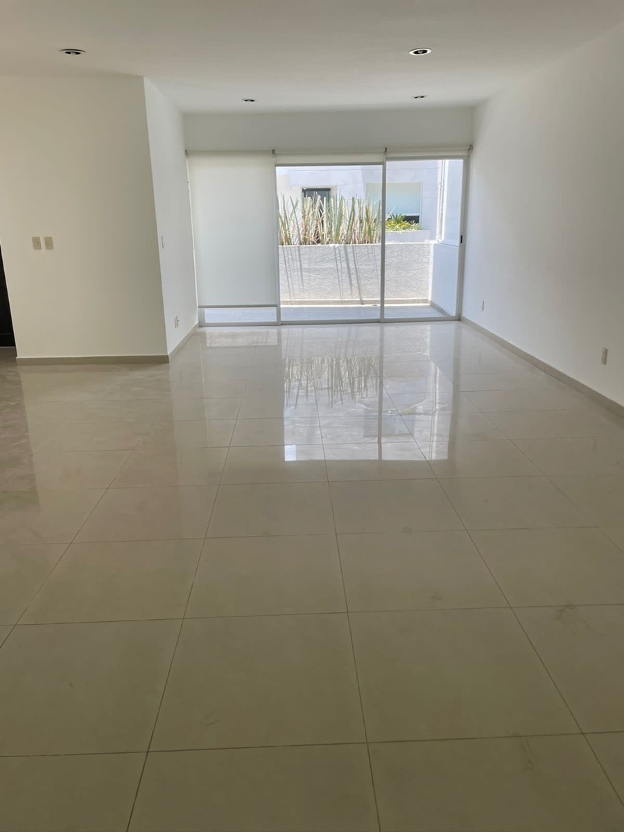 linda-casa-en-hacienda-de-las-palmas-interlomas9-12246