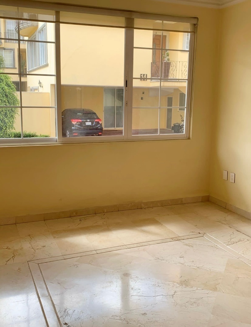 linda-casa-en-privada-en-hacienda-martin-caballero-interlomas10-12253