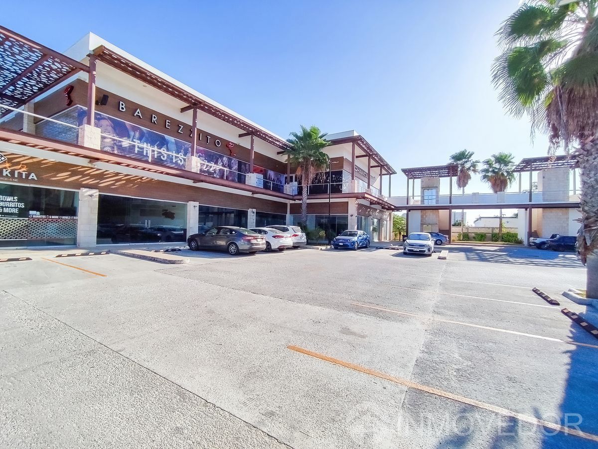 local-comercial--plaza-oasis--bonampak--puerto-cancn---junto-a-caf-nader2-25993