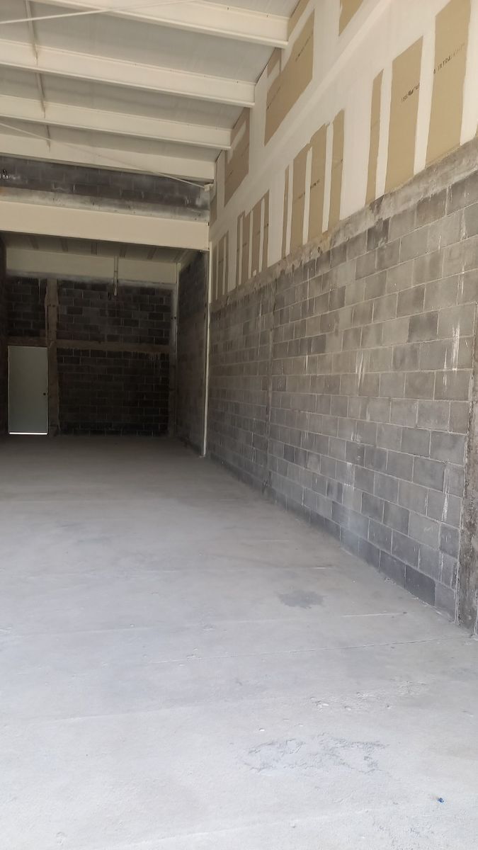 local-comercial-en-carretera-nacional-en-monterrey5-15450