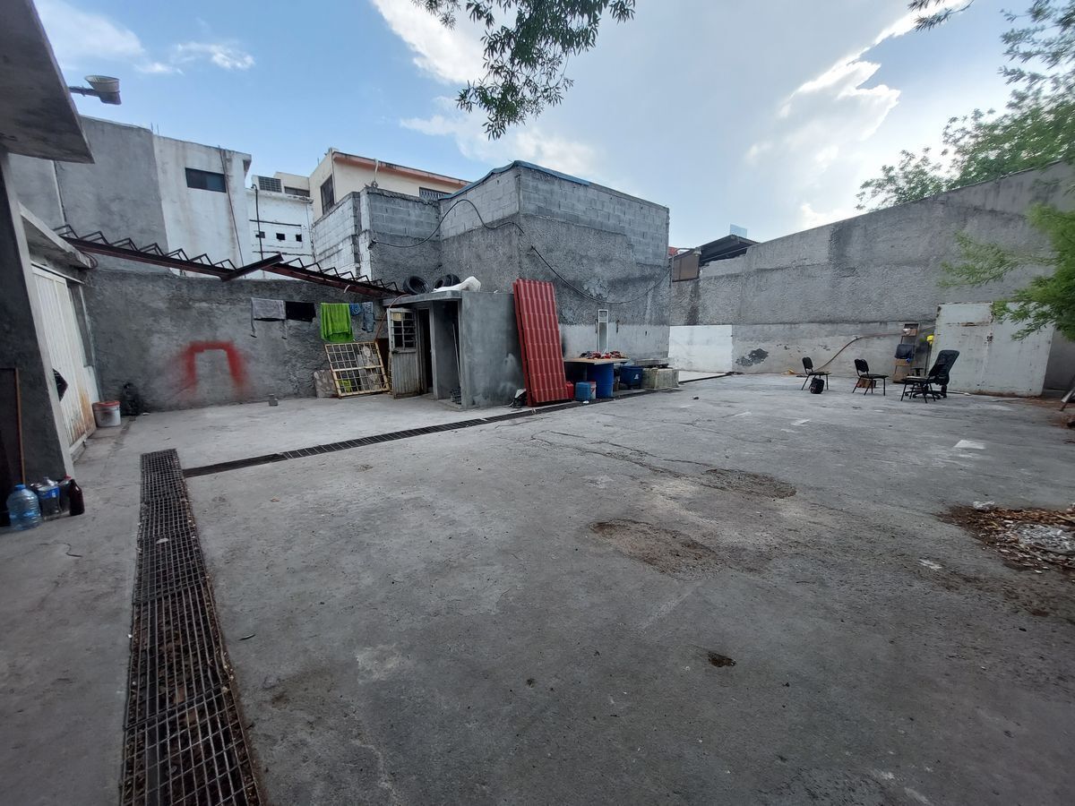 local-en-venta-centro-de-monterrey---a-una-cuadra-de-venustiano-carranza12-13818