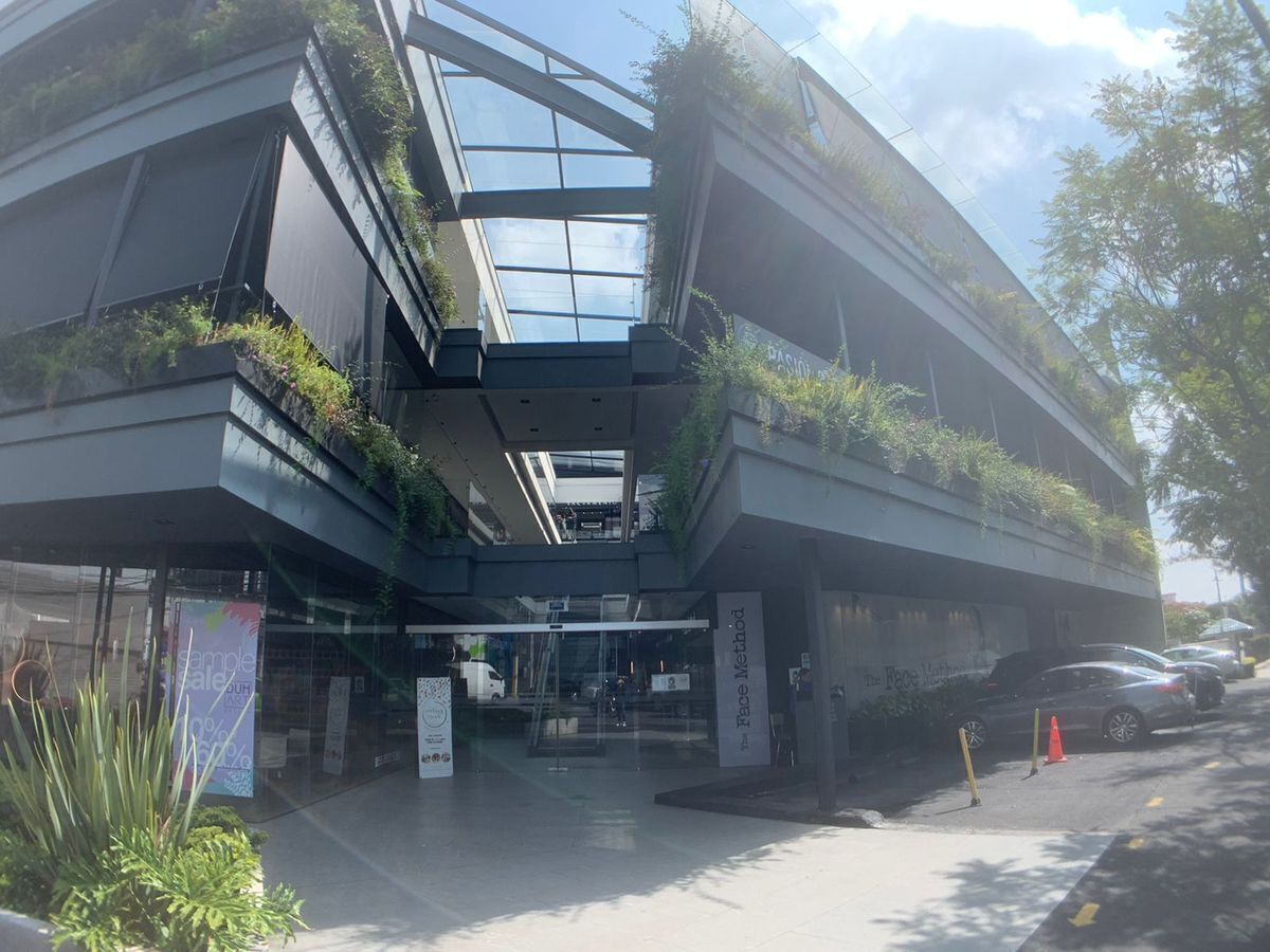 local-isla-comercial-en-renta-bosques-de-las-lomas-m2lc80816-22883