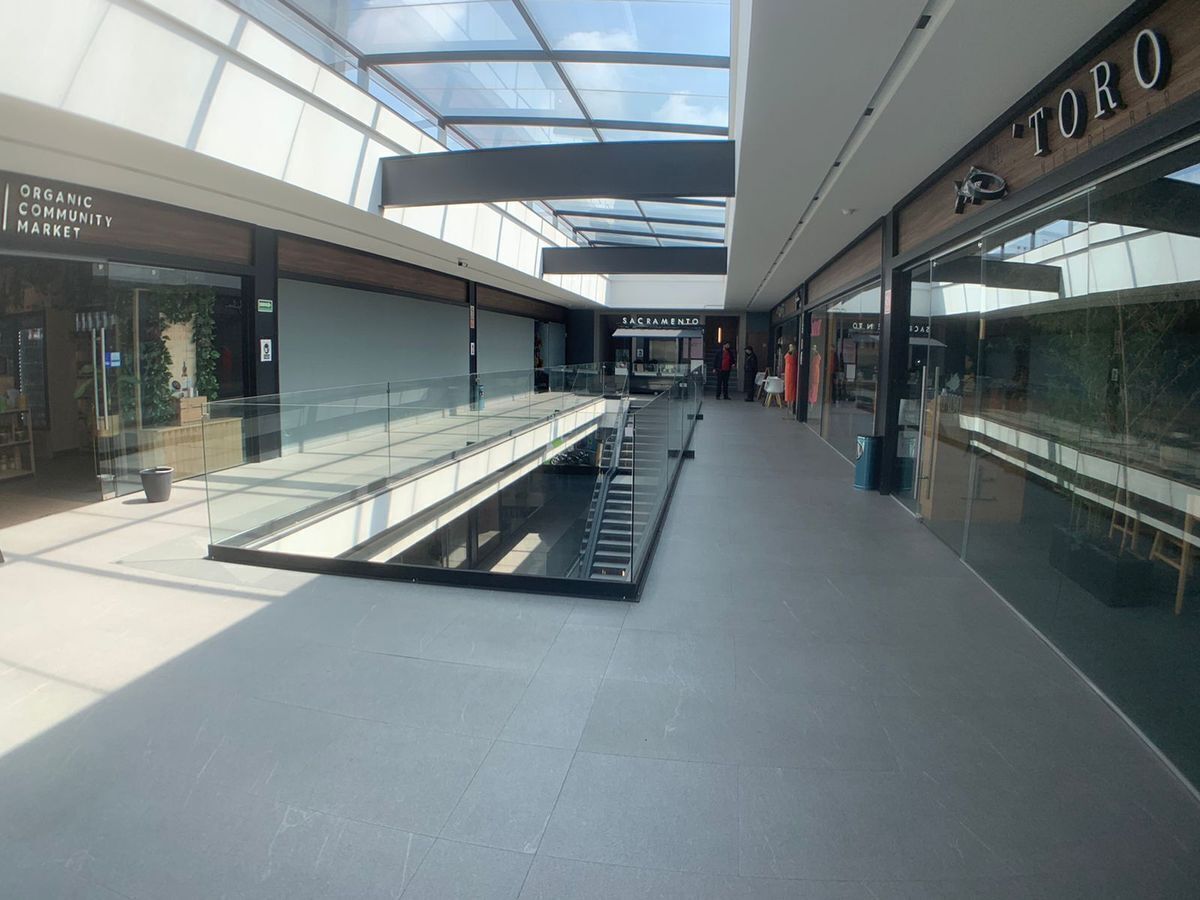 local-isla-comercial-en-renta-bosques-de-las-lomas-m2lc8089-22883