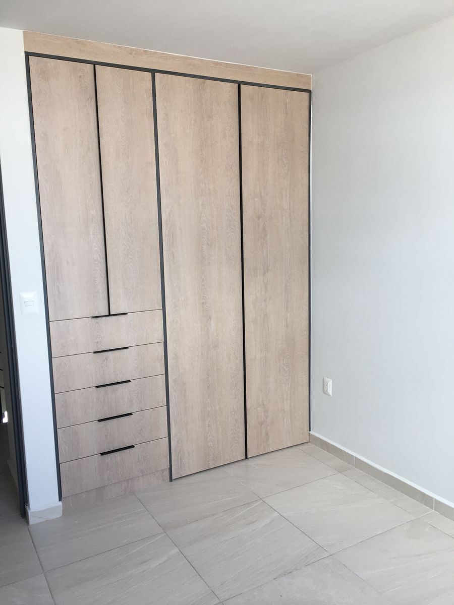 moderna-casa-a-la-venta-en-conjunto-residencial-de-miranda-quertaro23-14344