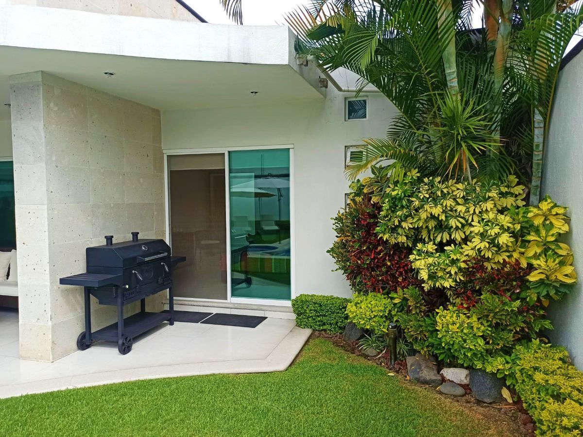 moderna-casa-de-1-solo-nivel-con-alberca-y-jardn-priv8-30005