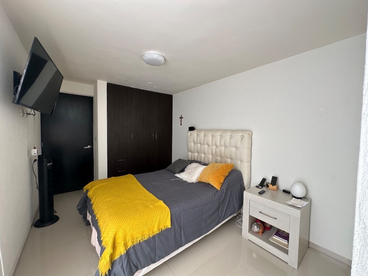 moderna-casa-en-venta-en-corregidora11-18521