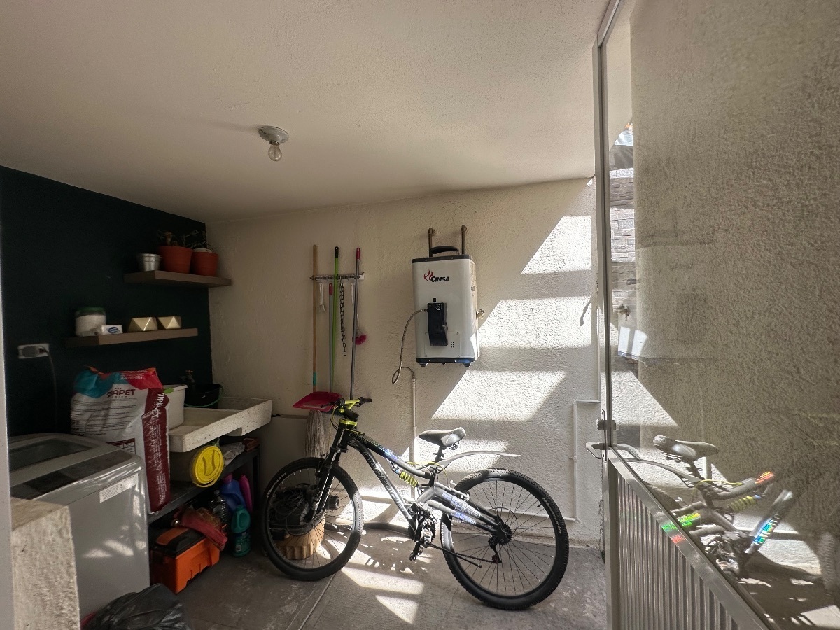 moderna-casa-en-venta-en-corregidora19-18521