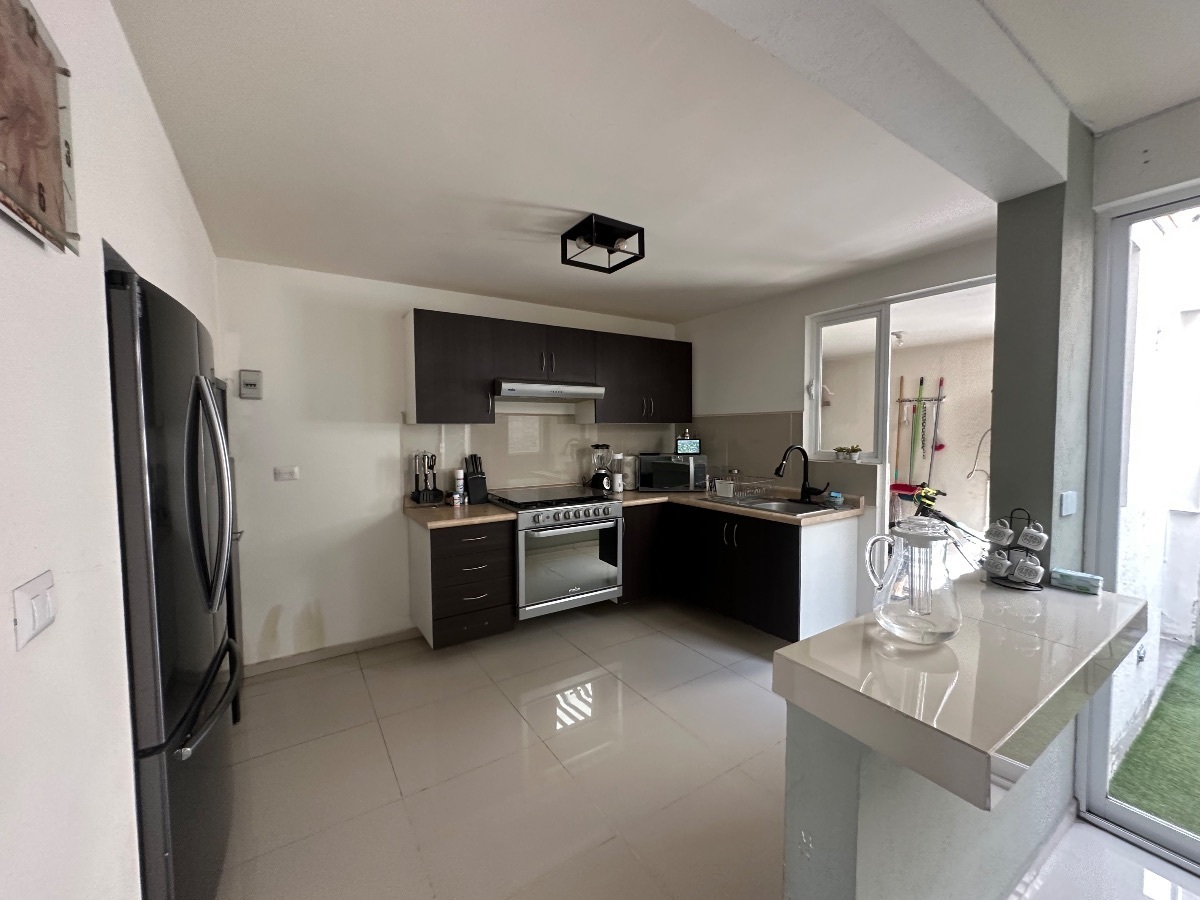 moderna-casa-en-venta-en-corregidora6-18521