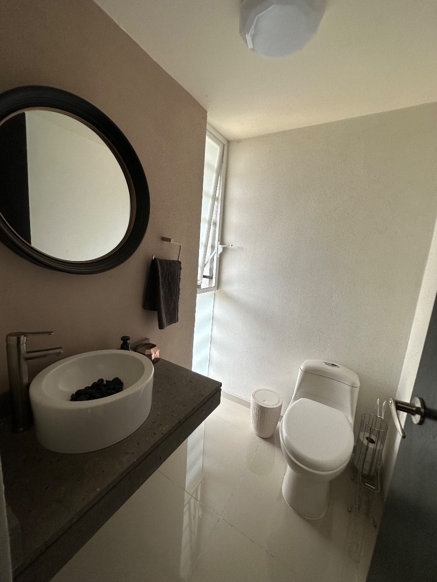 moderna-casa-en-venta-en-corregidora9-18521