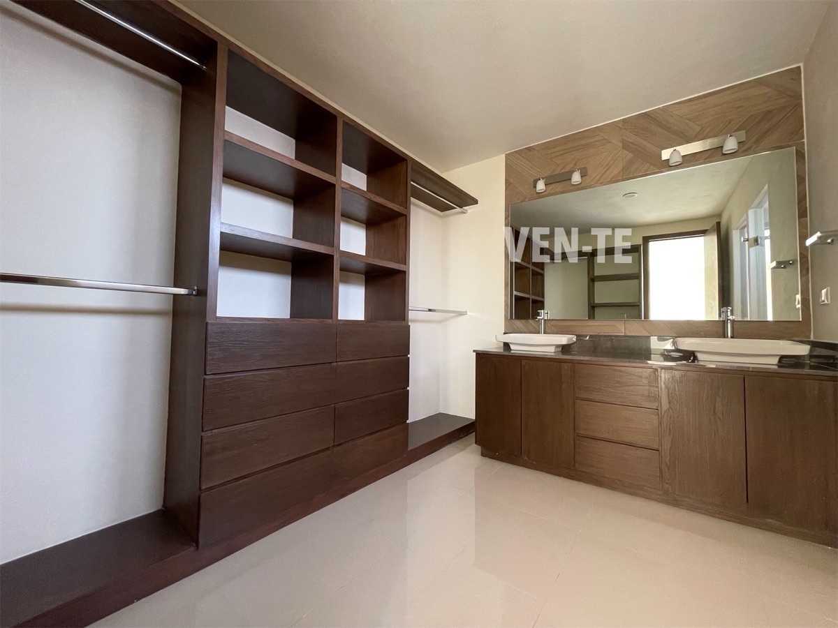 nueva-casa-de-tres-niveles-en-venta-en-coto-consolidado-en-solares-zapopan12-34399