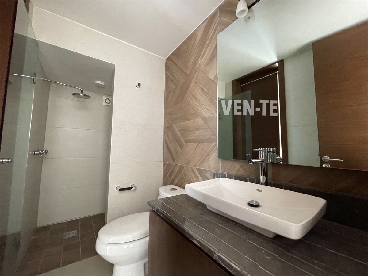 nueva-casa-de-tres-niveles-en-venta-en-coto-consolidado-en-solares-zapopan4-34399