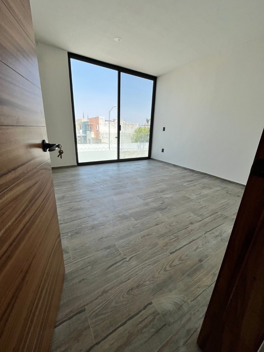 nueva-casa-e-venta-en-fraccionamiento-valle-imperial18-35424
