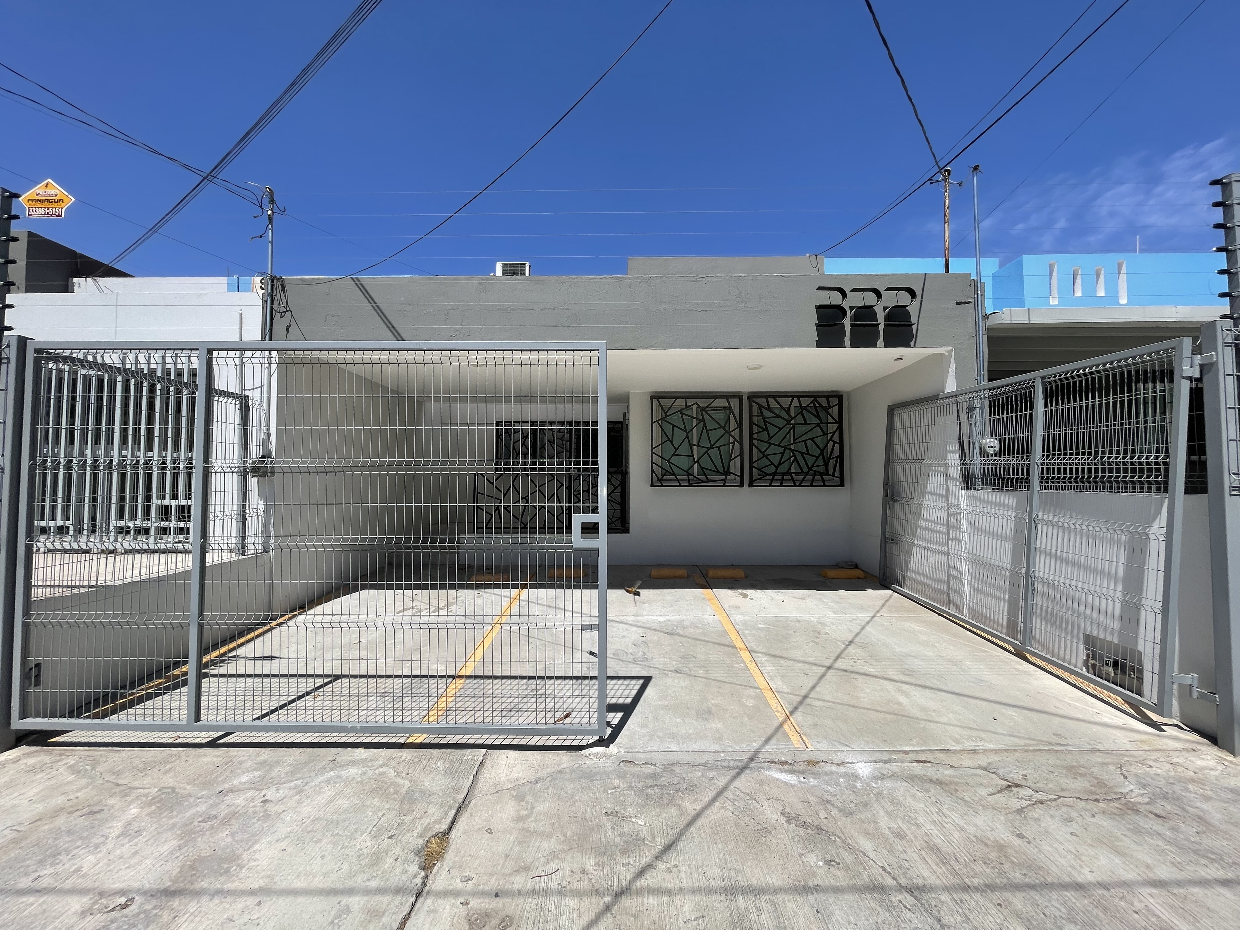 OFICINA EN RENTA ,EN ARCOS VALLARTA
