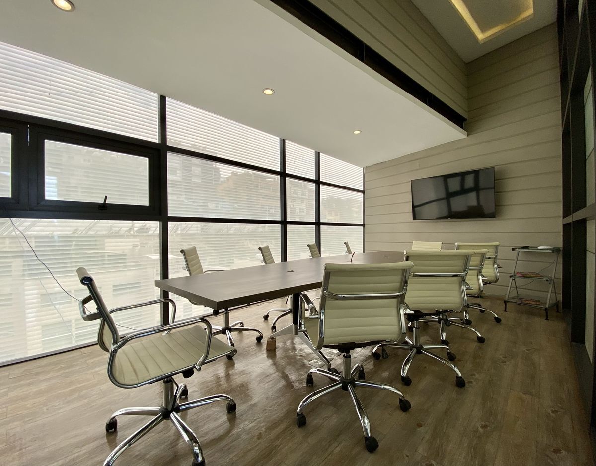 oficinas-modernas-y-con-una-vista-increible-club-de-golf-bellavista33-22664