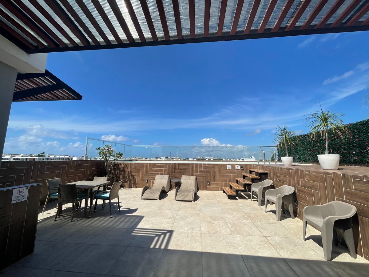 passive-income-potential-in-downtown-playa-del-carmen12-21181