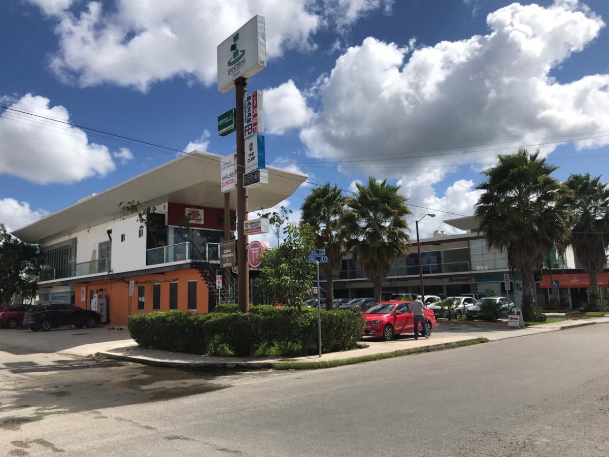plaza-banderas-locales-zona-norte2-26467