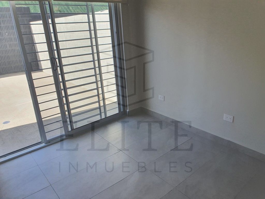 precio-rebajado-estrena-moderna-casa-en-logroo-residencial7-12513