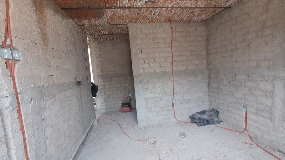 preventa-casa-en-esquina-zona-valle-imperial-zapopan--coto-con-alberca15-24160