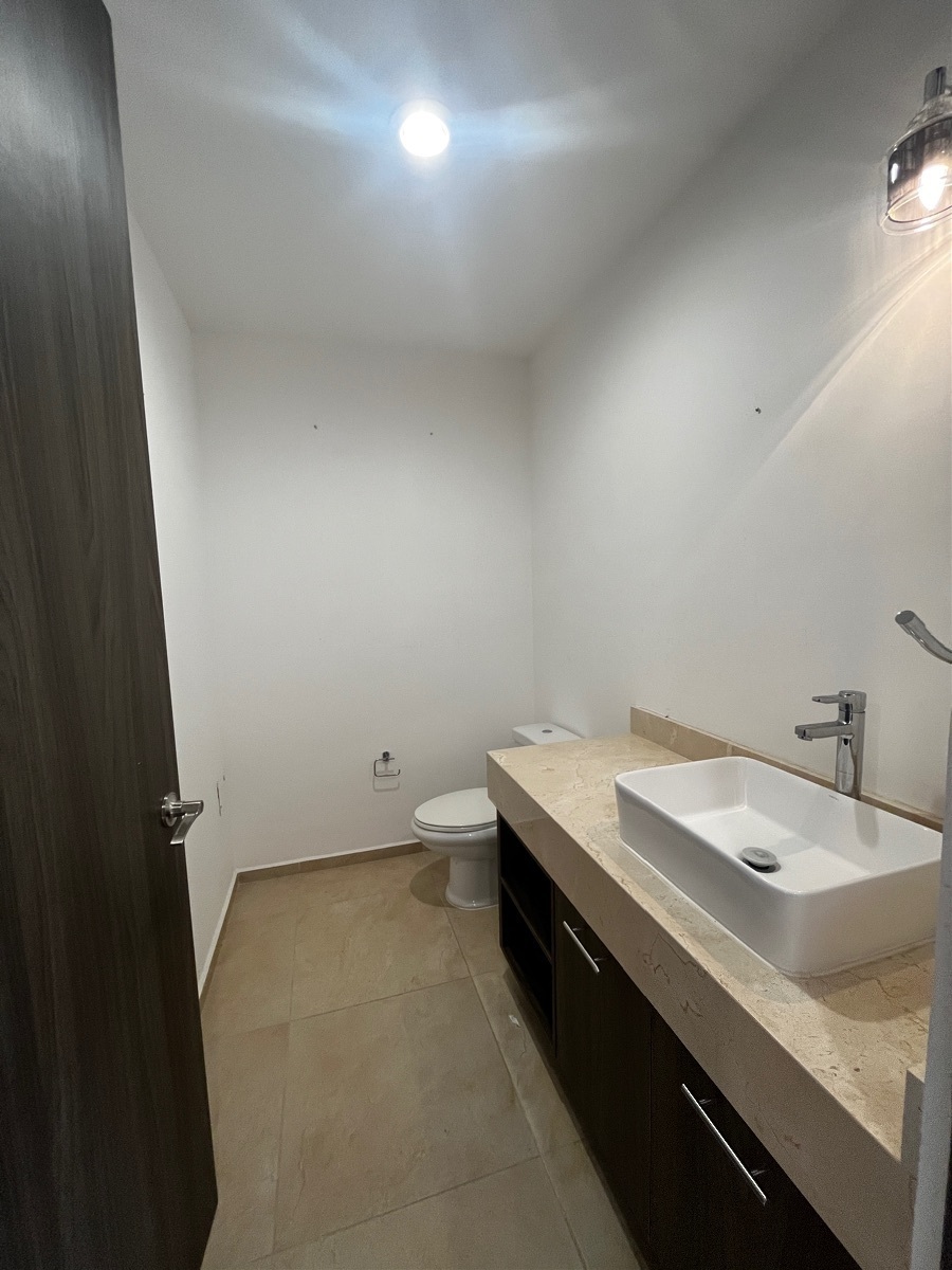 renta-bonita-casa-en-zibat4-24346