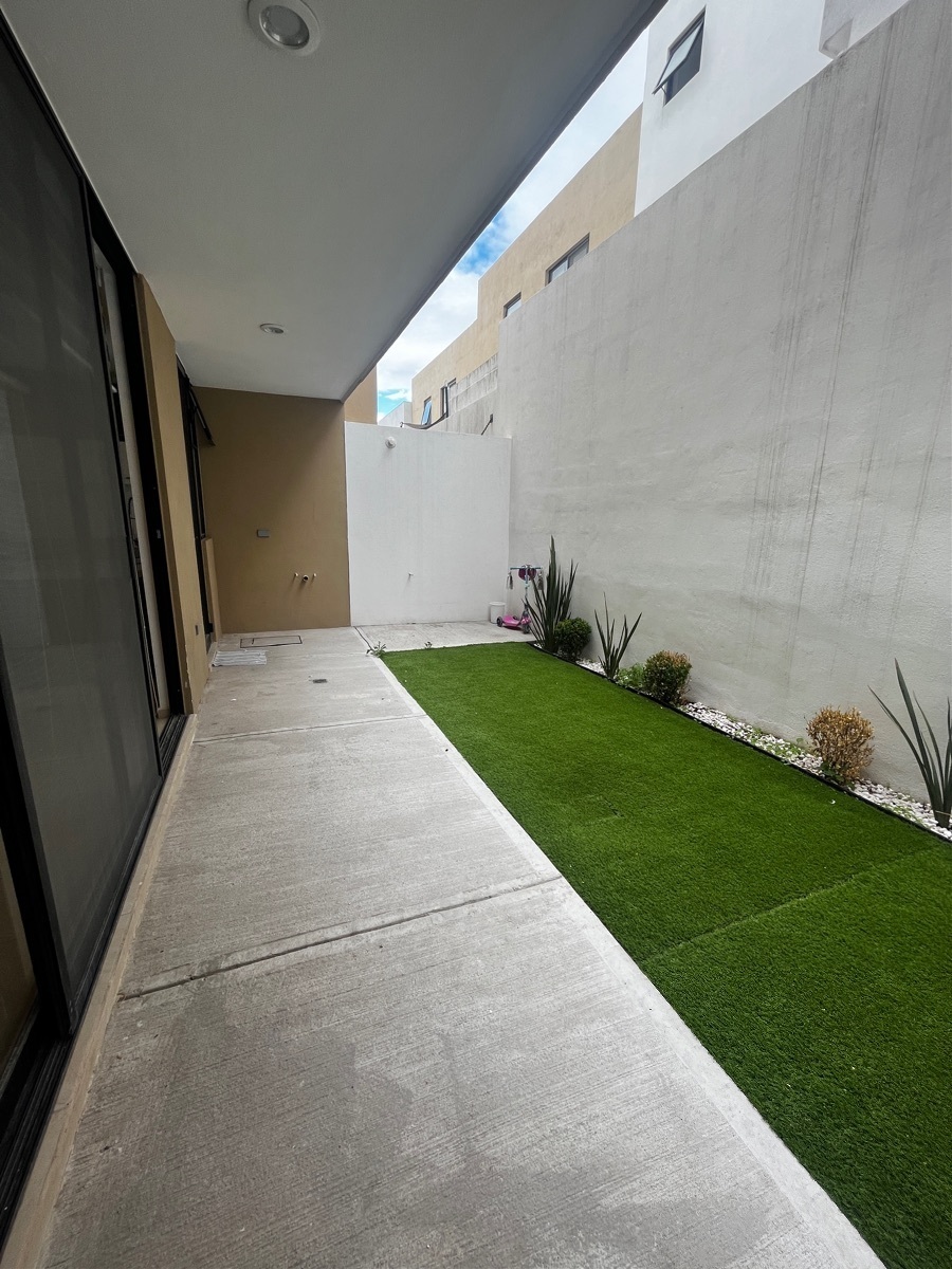 renta-bonita-casa-en-zibat8-24346
