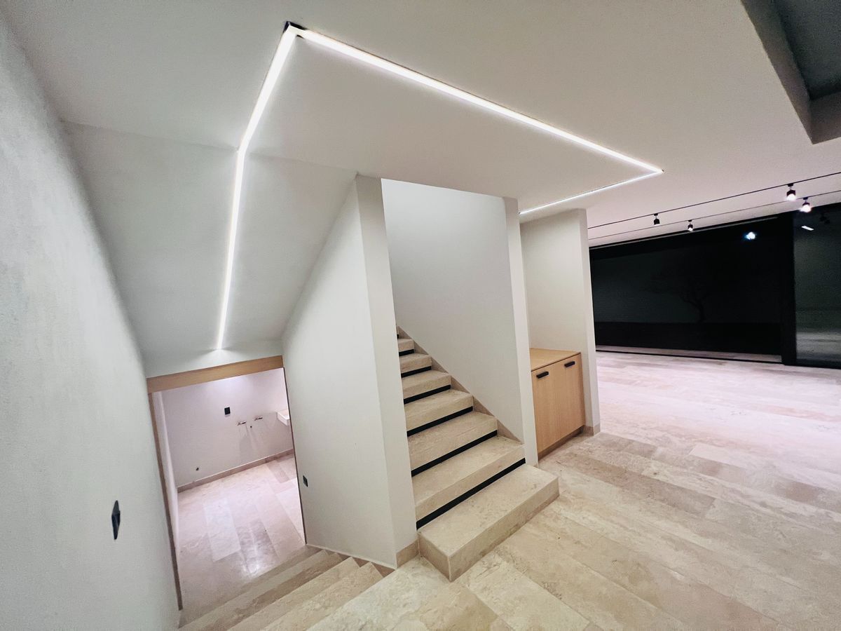 renta-casa-de-autor-en-zibata21-27327