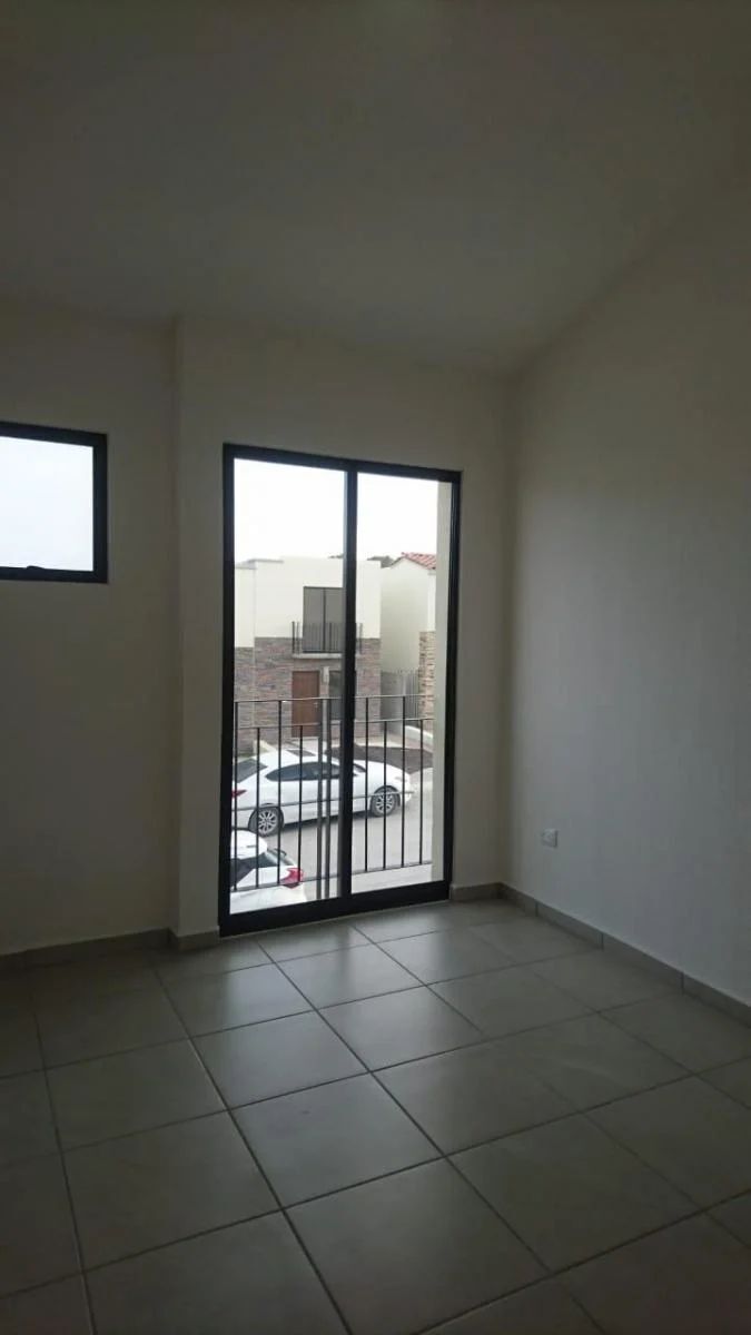 renta-casa-en-condominio-capital-sur14-31923