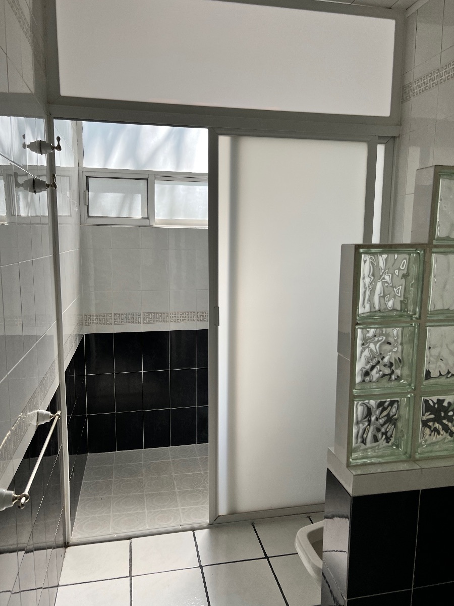 renta-casa-en-hacienda-de-valle-escondido11-23932