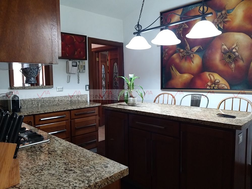 renta-casa-fuentes-del-valle-en-san-pedro-garza-garca10-35755