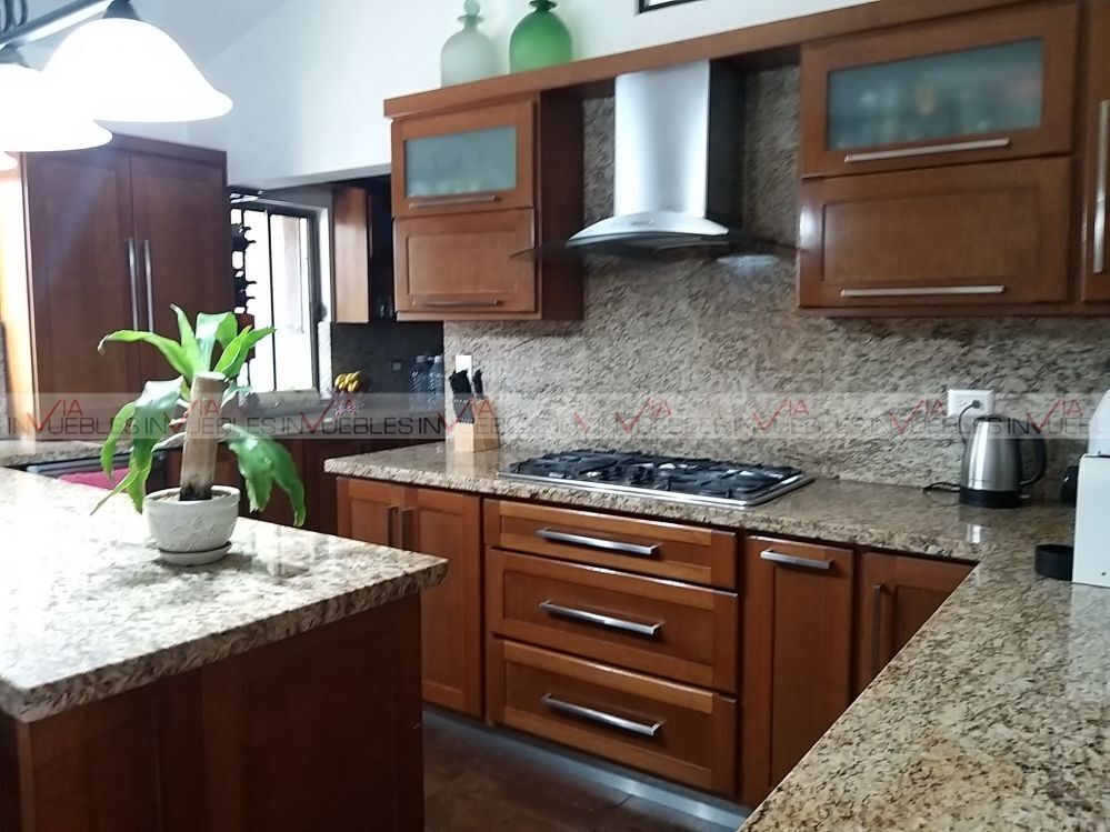 renta-casa-fuentes-del-valle-en-san-pedro-garza-garca9-35755