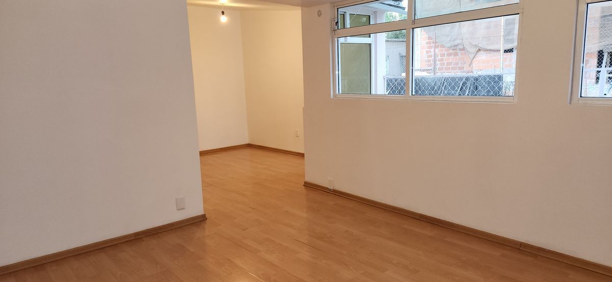 renta-casa-remodelada-calle-cerrada-ciudad-satelite22-27923