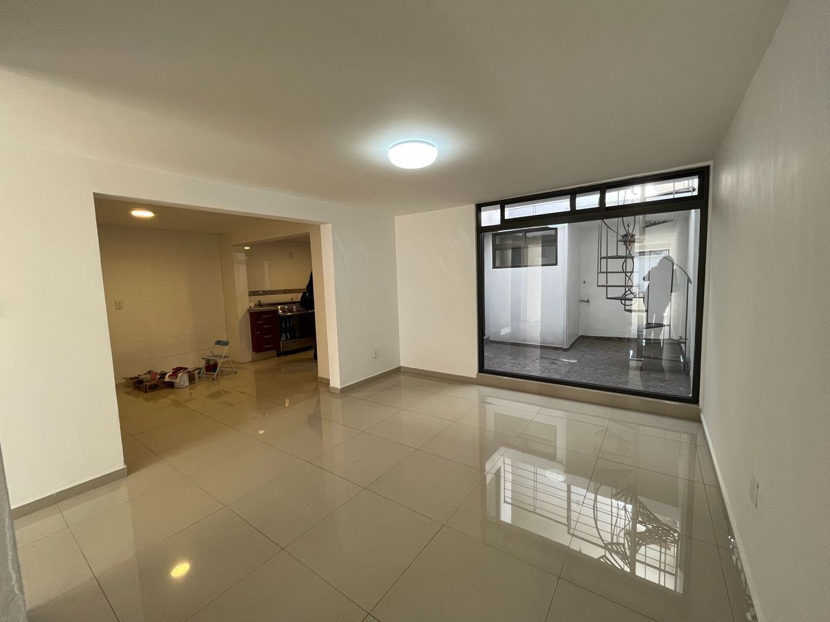 renta-casa-sobre-avenida-valle-dorado-tlalnepantla9-22198