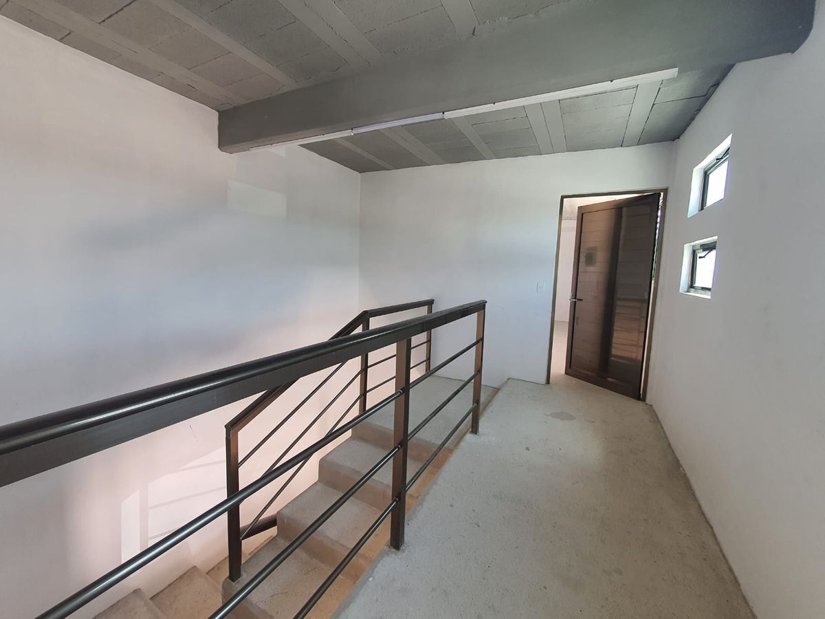 renta-de-bodega-375mts-con-seguridad-a-5-minutos-de-cancn10-12133