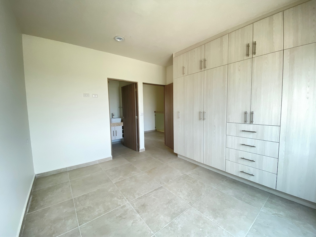 renta-de-casa-en-la-vista7-23072