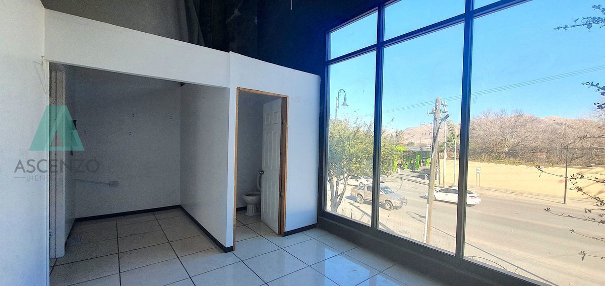 renta-de-local--en-plaza-comercial-murg24-33078