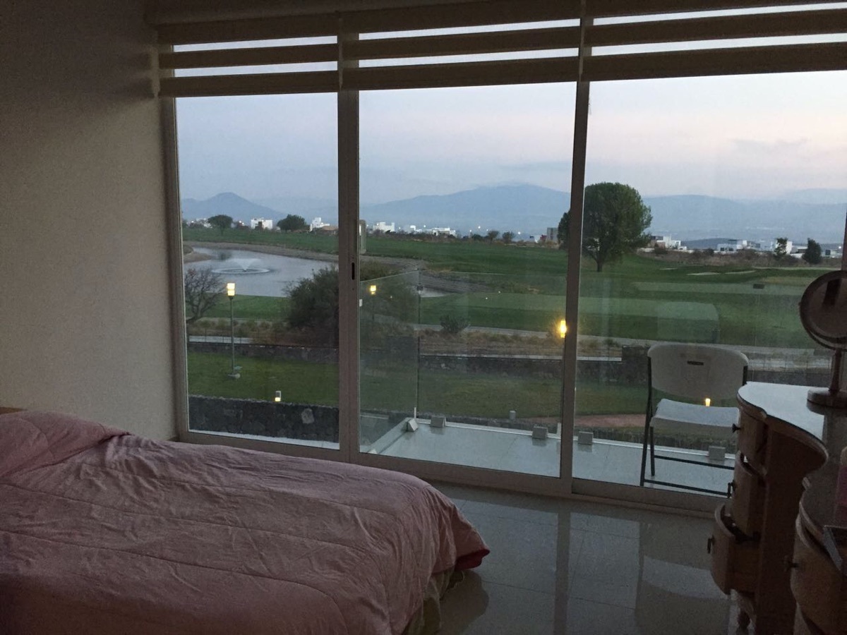 renta-departamento-zibata-amueblado-con-vista-al-golf4-24288