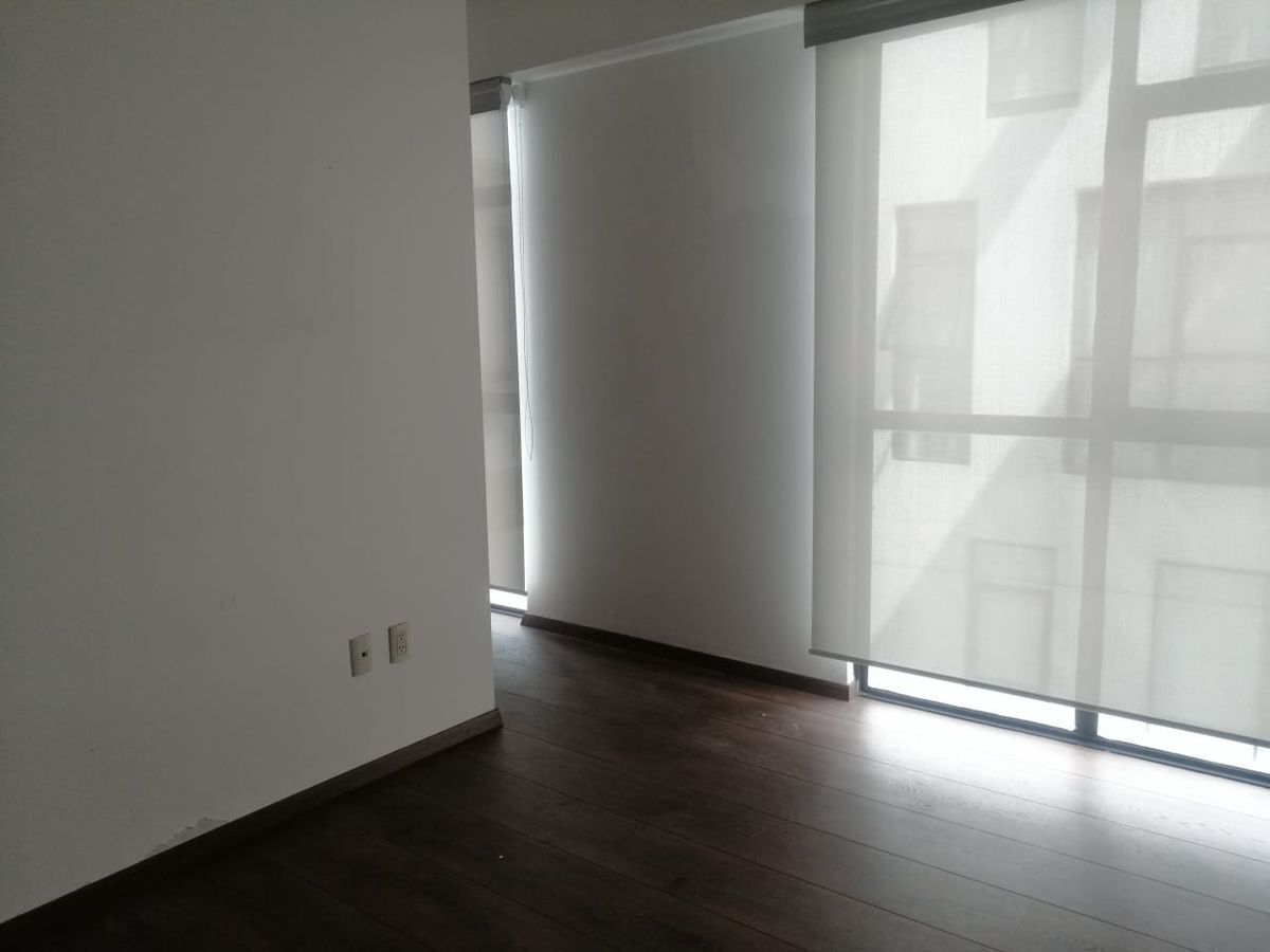 renta18-35614