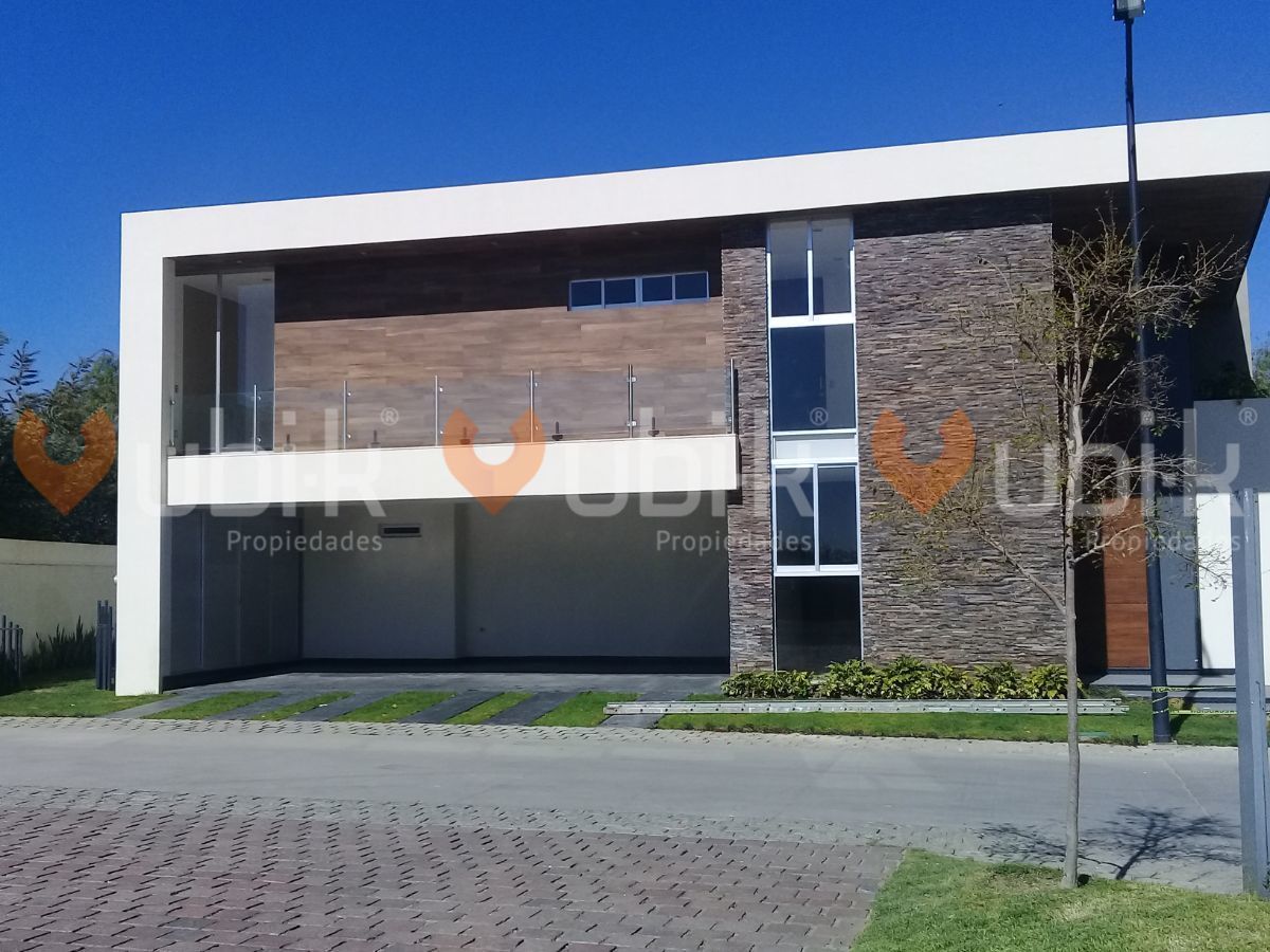 RESERVA REAL- RESIDENCIA NUEVA DE LUJO CERCA VALLE REAL PUERTA DE HIERRO ZAPOPAN