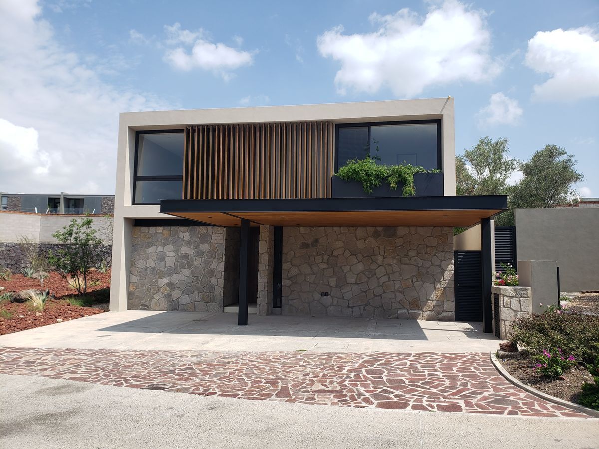 RESIDENCIA EN VENTA CON ACABADOS PREMIUM ALTOZANO,QUERÉTARO