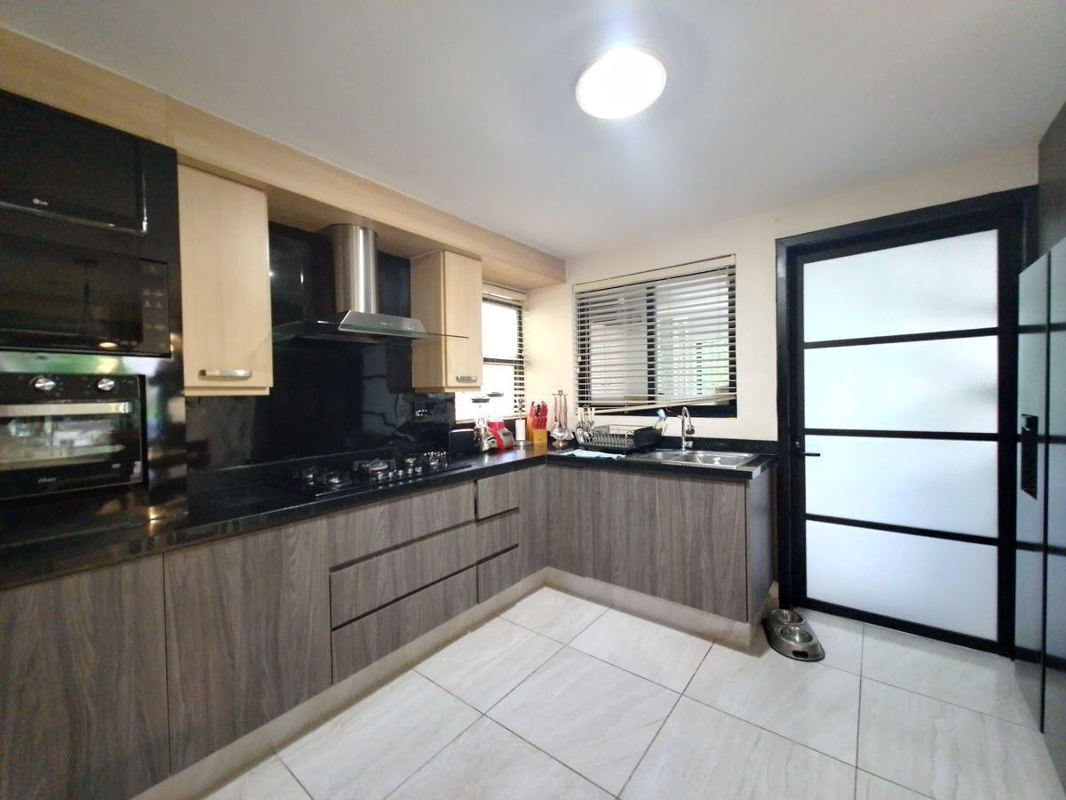 residencia-estilo-californiano-en-venta-con-1500-m2-de-terreno12-35056