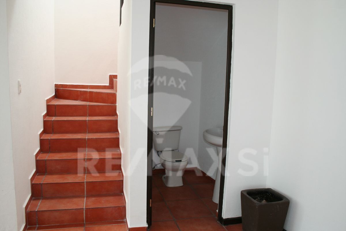 rhv-casa-en-venta-loma-dorada11-11418