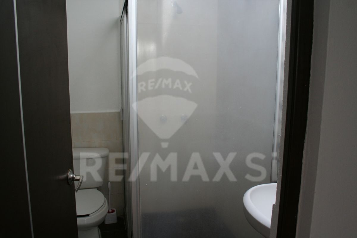 rhv-casa-en-venta-loma-dorada20-11418