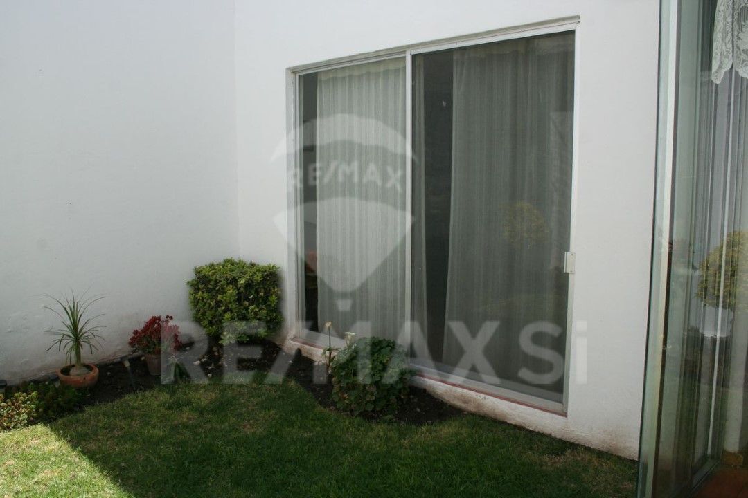 rhv-casa-en-venta-loma-dorada6-11435