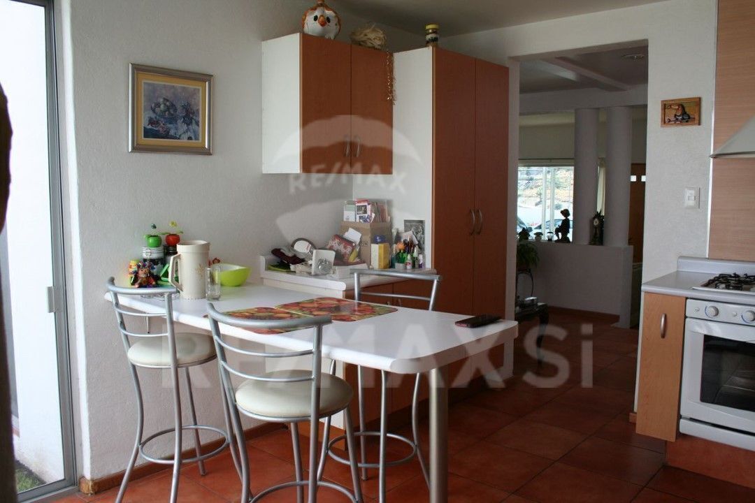 rhv-casa-en-venta-loma-dorada8-11435