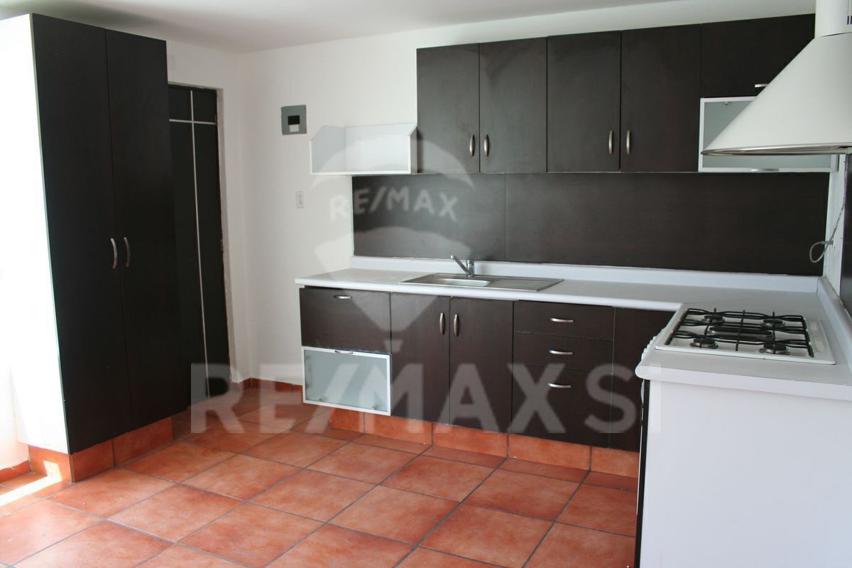 rhv-casa-en-venta-loma-dorada9-11418