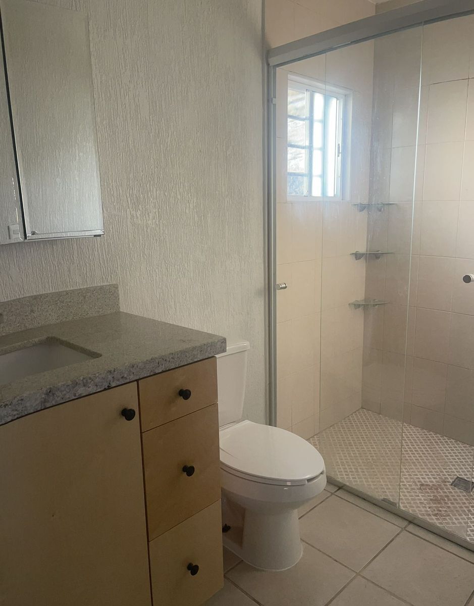 se-renta-bella-casa-en-residencial-vias-del-mar13-35912