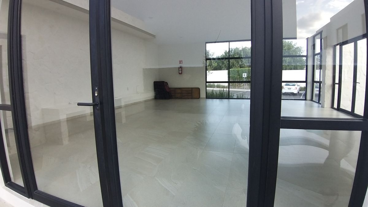 se-renta-casa-en-el-fraccionamiento-los-roblescondado-queretaro35-25758
