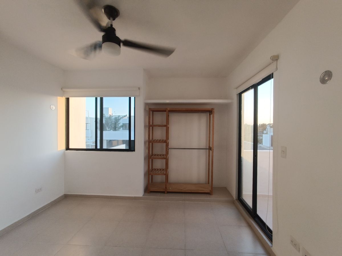 se-renta-casa-ubicada-en-gran-san-pedro-cholul21-24802