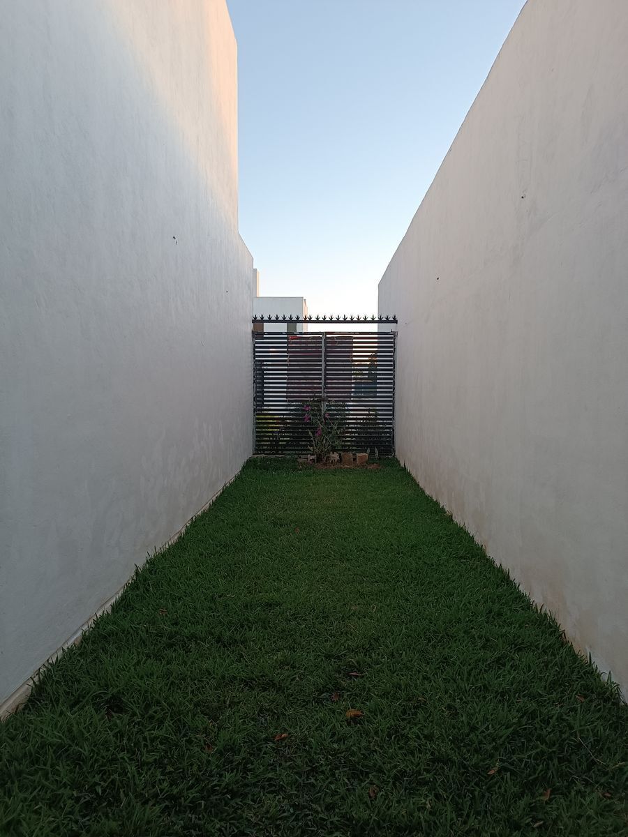 se-renta-casa-ubicada-en-gran-san-pedro-cholul27-24802
